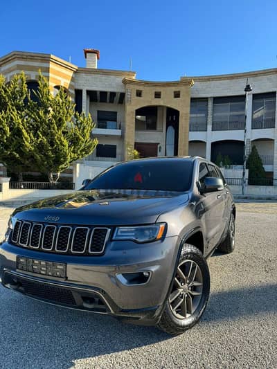 Jeep Grand Cherokee Limited Plus Model 2016 LIKE NEW