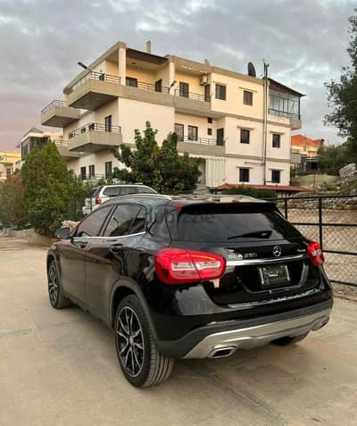 Mercedes-Benz GLA-Class 2017