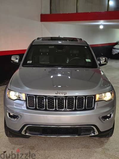 Jeep Grand Cherokee 2018 Limited full options Low Miles CLEAN CAR FAX!