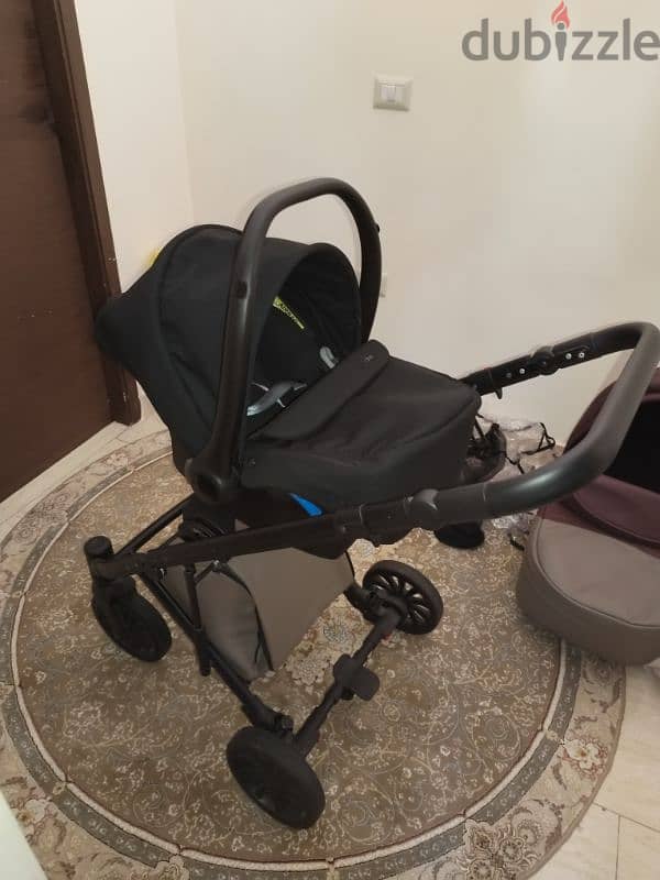 Barely used full set stroller & Bed 4