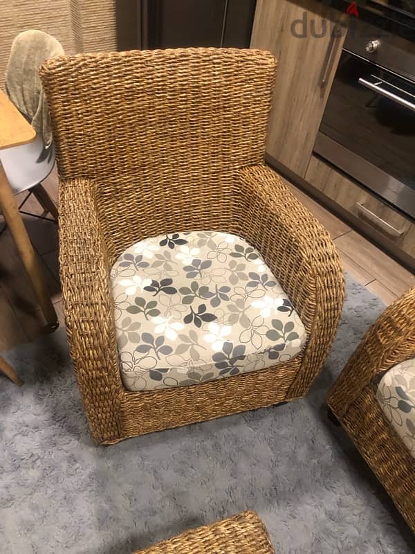 bamboo rattan set in excellent condition. 380$ 1