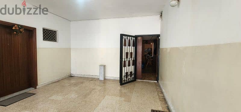 Apartment for sale in Ain El Remmaneh - شقة للبيع في منطقة عين الرمانة 0