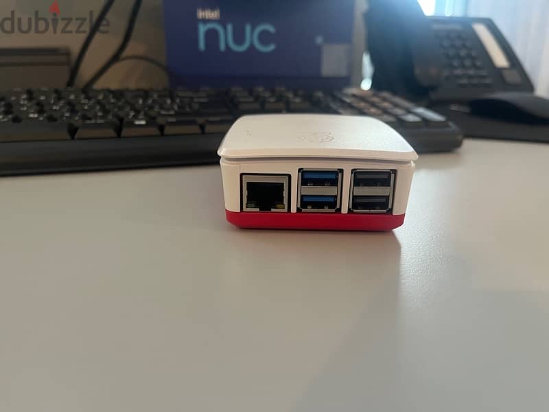 Raspberry PI 5 (8GB ram) with official case and fan 4