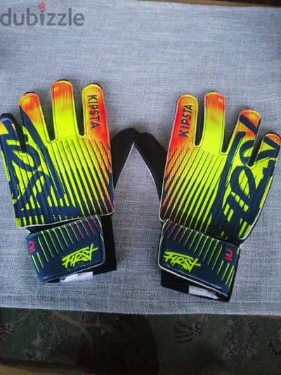 goalkeeper gloves