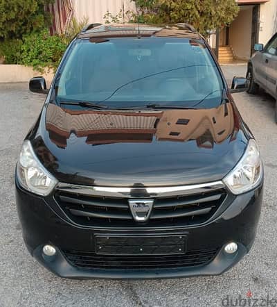 Dacia Lodgy 2015