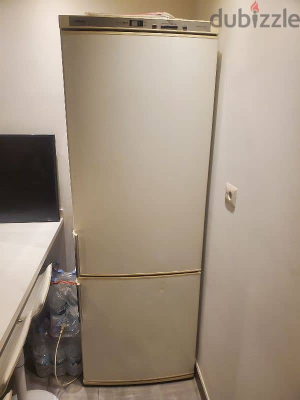 Simens fridge freezer 0