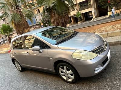 Nissan Tiida 2010