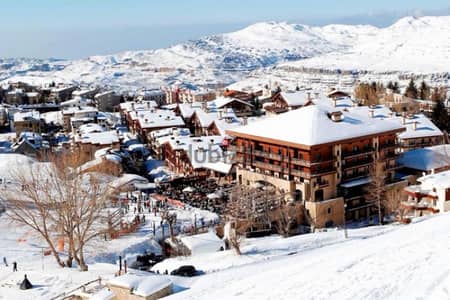 MAGNIFICENT Land in IYOUN AL SIMAN with Viewأرض في عيون السيمان ٨٠٠ م٢