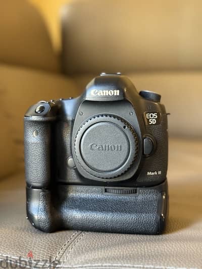 5D Mark 3 with original Grip