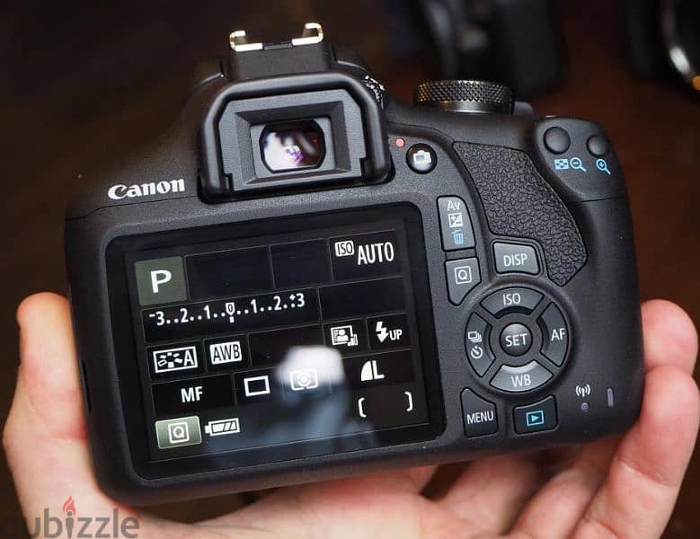 Canon 2000D with wide 10 - 18mm + 3 Batteries + 2 Chargers and Bag 1