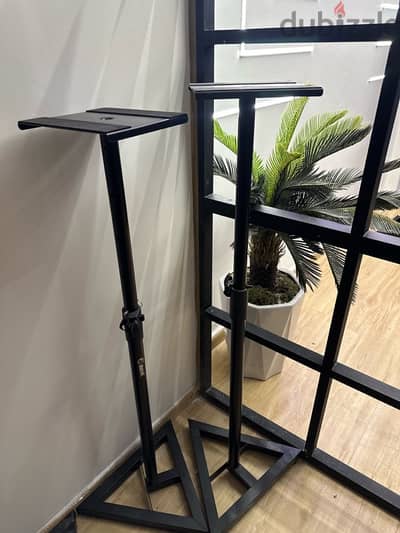 Gator Frameworks SBS-11 Speaker Stands used