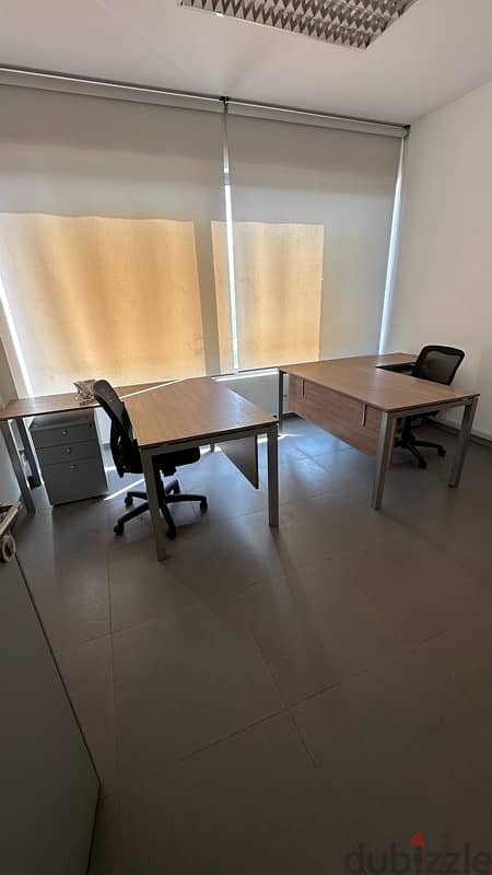 Office furniture 3