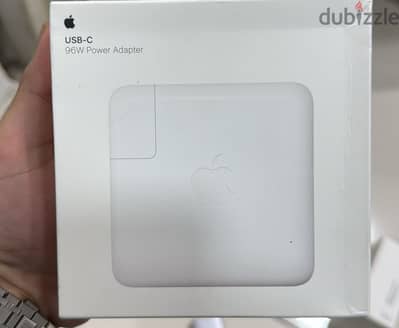 Apple 96w usb-c power adapter 3pin