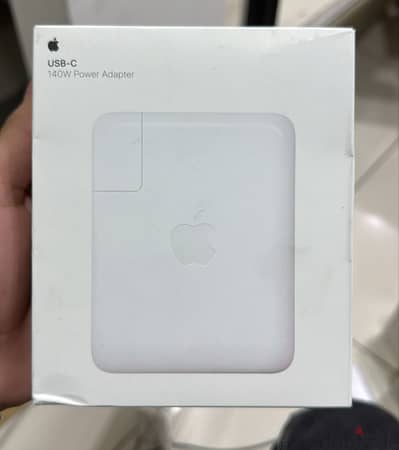 apple 140W USB-C POWER ADAPTER 3pin great & last offer