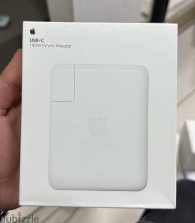 apple 140W USB-C POWER ADAPTER MLYU3 2pin old version