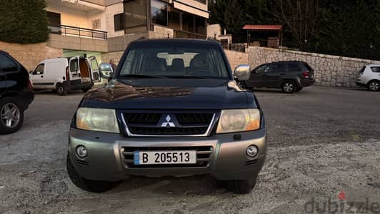 Mitsubishi Pajero 2004