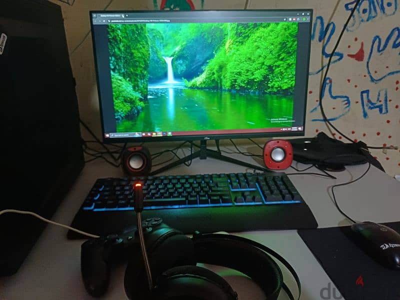 Gaming PC + UPS + Keyboard and mouse 2