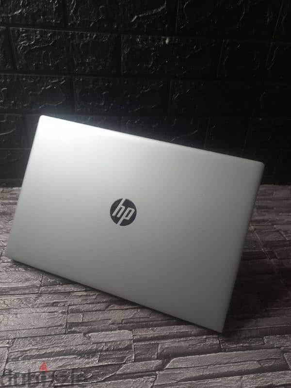 laptop i7 gen 8 TH Full hd screen  15.6لابتوب 3