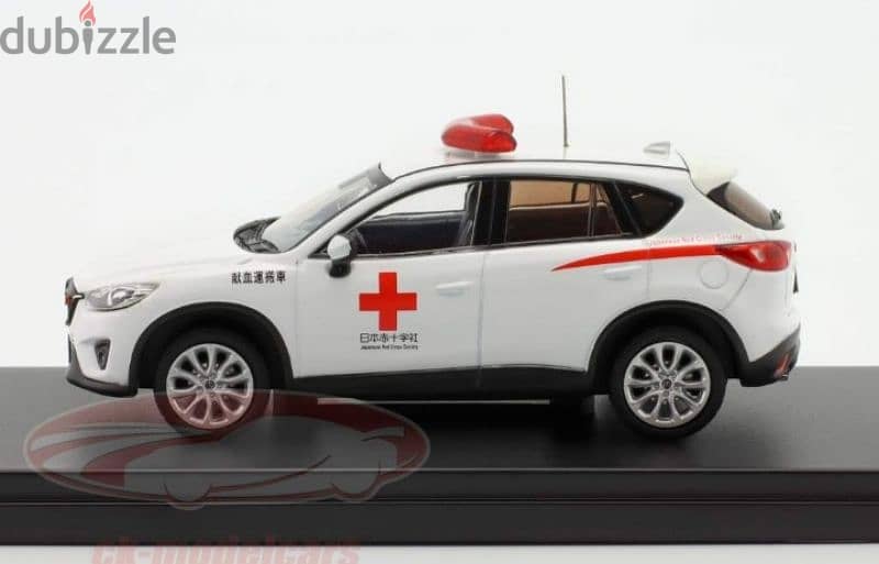 Mazda CX-5 (Japanese Red Cross) diecast car model 1;43. 2