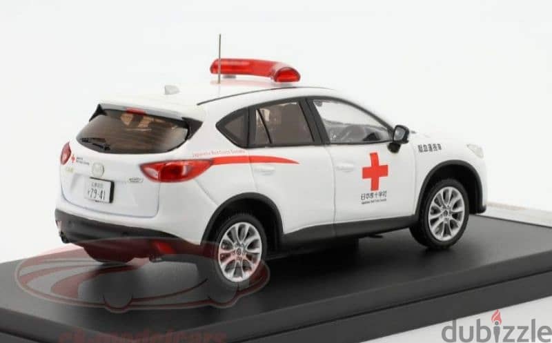 Mazda CX-5 (Japanese Red Cross) diecast car model 1;43. 3