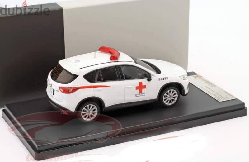 Mazda CX-5 (Japanese Red Cross) diecast car model 1;43. 4