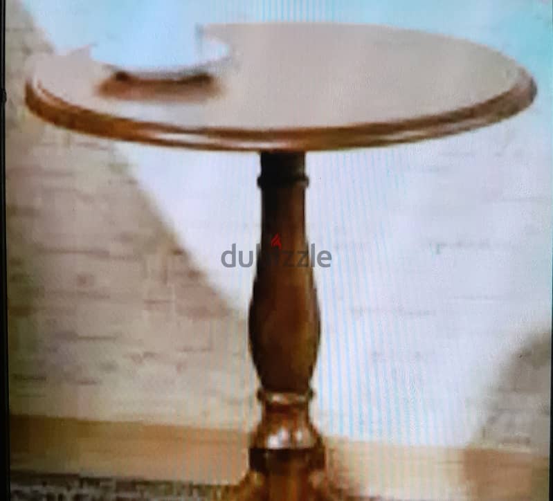 Round Side Table 0