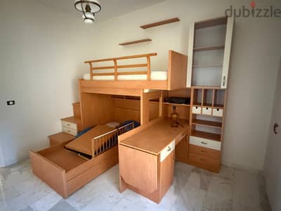 Bedroom Furniture in Mint Condition – For Sale!