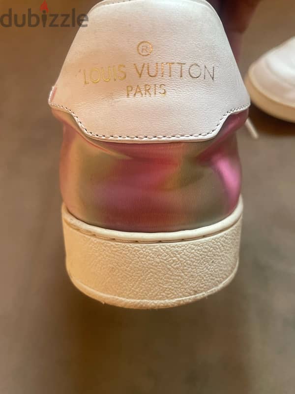 Louis Vuitton 2