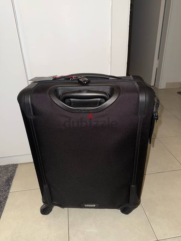 Tumi International 4-Wheel Slim Carry-On 3