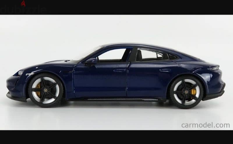 Porsche Taycan Turbo S diecast car model 1:24 1