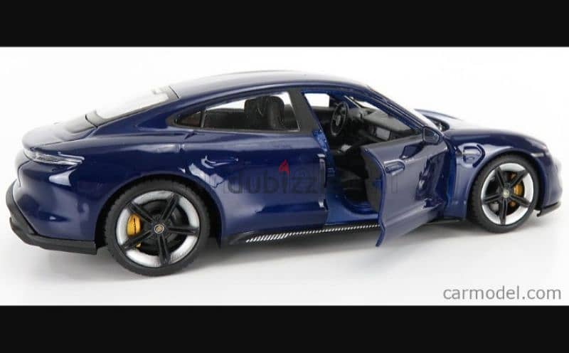 Porsche Taycan Turbo S diecast car model 1:24 4