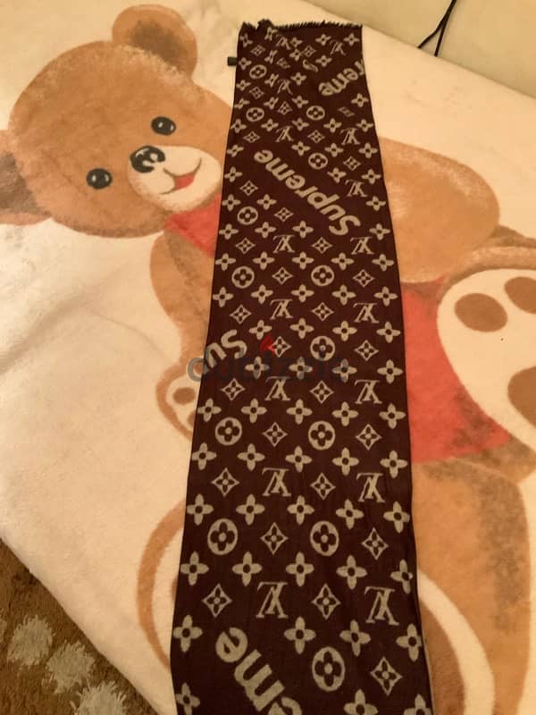 louis vuitton supreme scarf 3