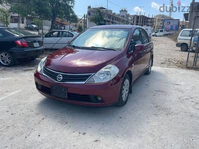 Nissan Tiida 2013