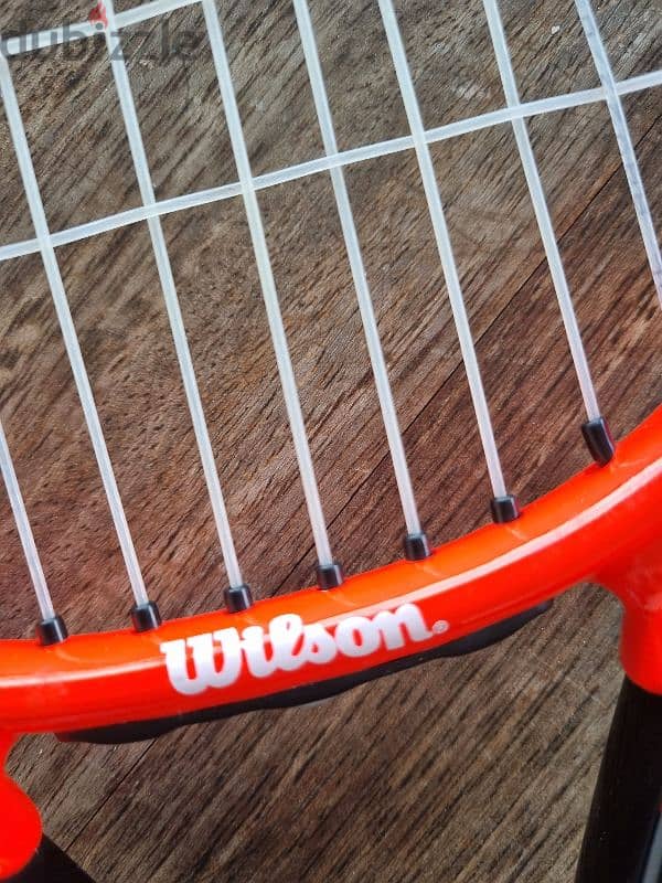 AMAZING WILSON TENNIS RACKET, GREAT CONDITION 1