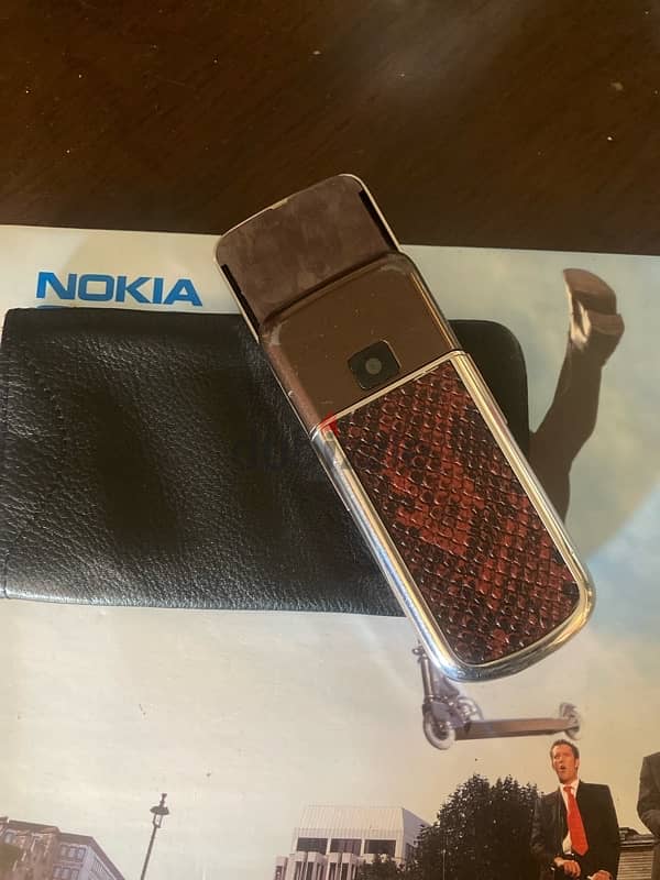 nokia Givory 8800 saphir 400$ 1