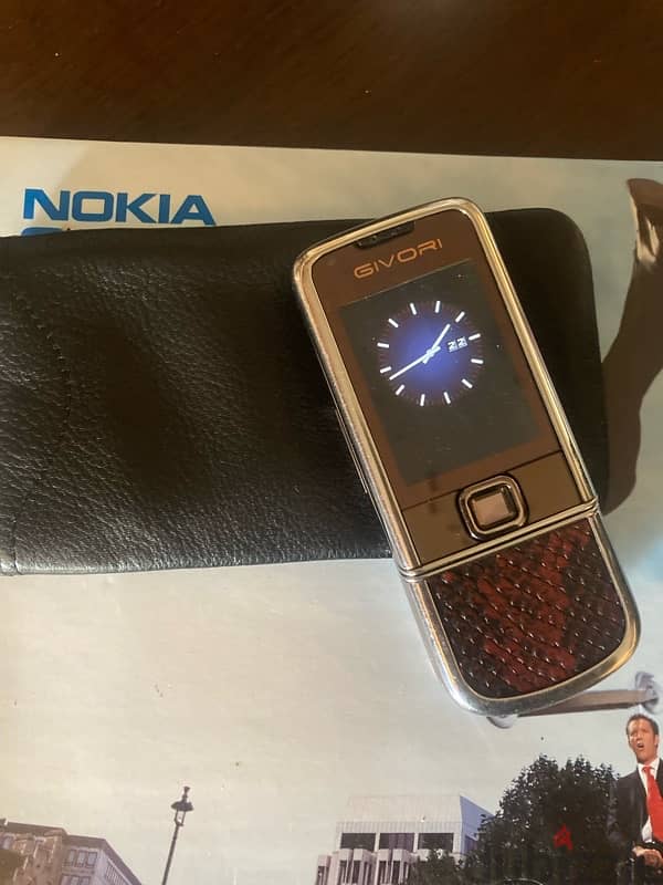 nokia Givory 8800 saphir 400$ 2