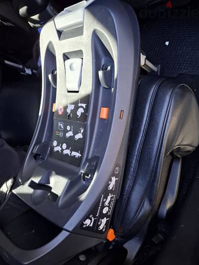 car seats 2 with isofix ( EGG UK ORIGIN)