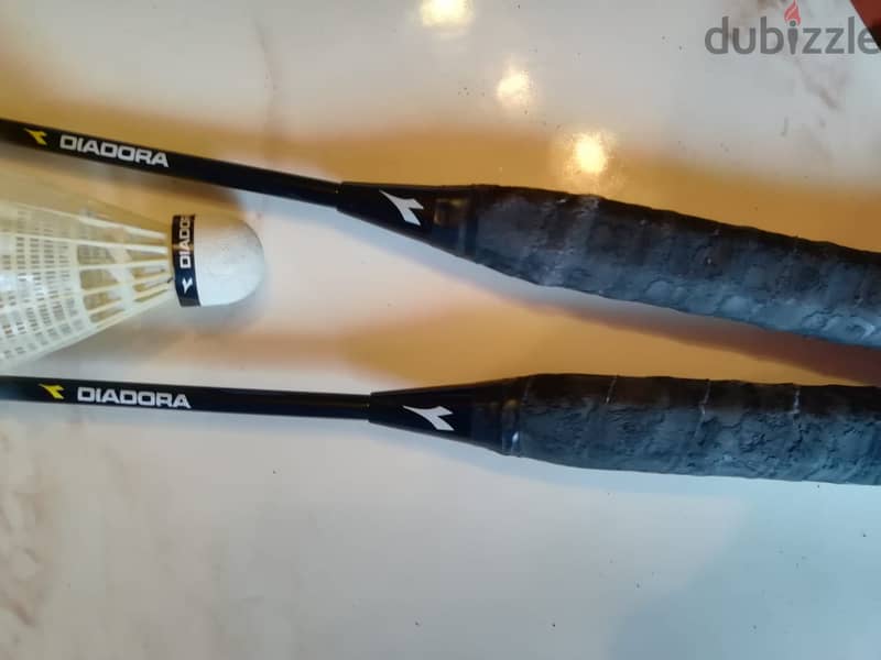 Diadora badminton 2 racquets + 3 Shuttlecock + carrying case 3