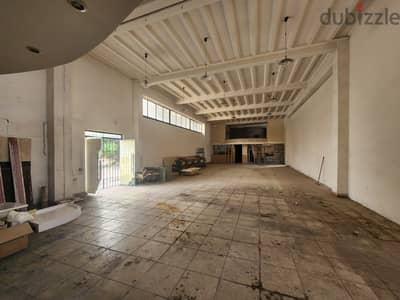 RWB249EA - Showroom for rent in Halat Jbeil