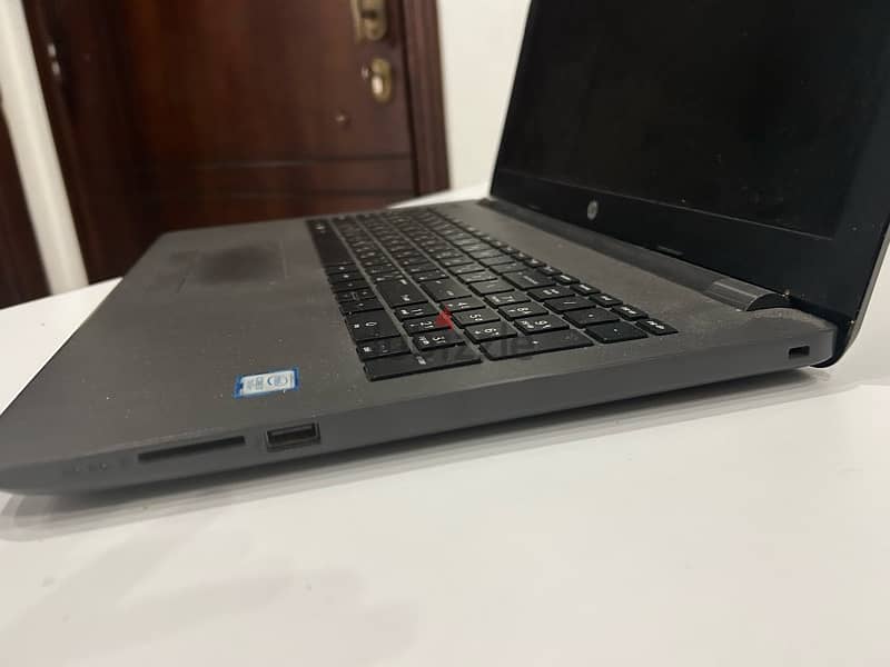 HP Business Laptop 9