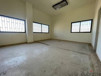 Office for rent in Dora -  مكتب للإيجار  في الدورة