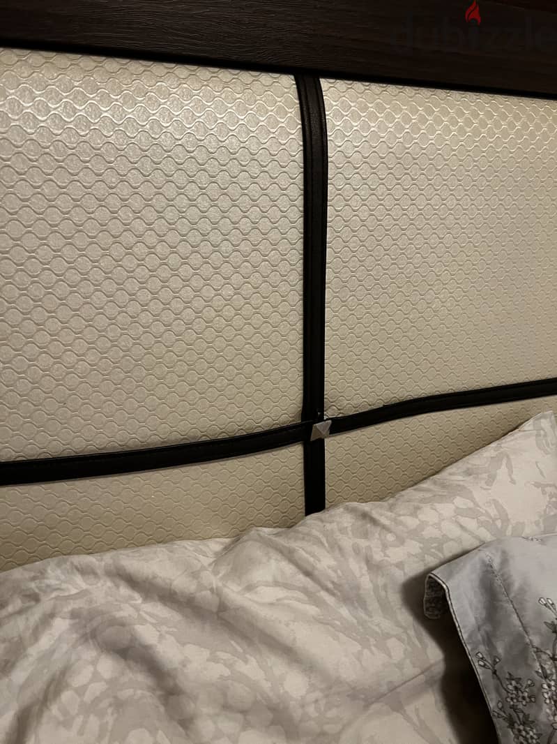 Full bedroom with mattress 300$ 4