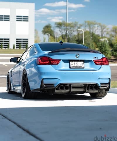 BMW M4 2023