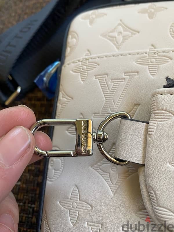 LV bag 7