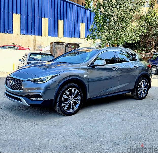 ONE OF A KIND INFINITI QX30 AWD 2017 Luxury edition full 87000 miles 0