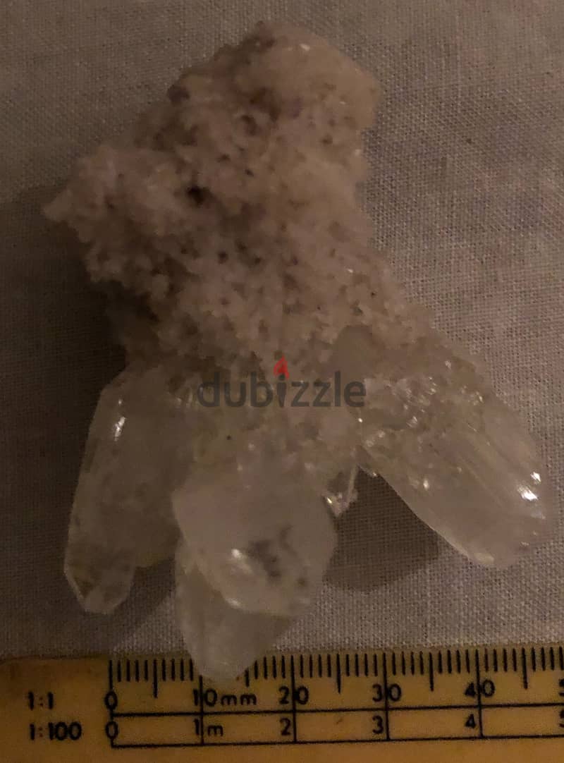 Apophyllite quartz cluster from india. See size in picture 0