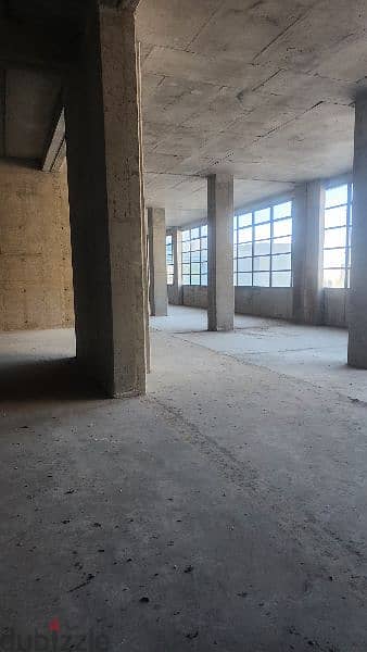 Showroom for rent in sin el fil صالة عرض للايجار في سن الفيل