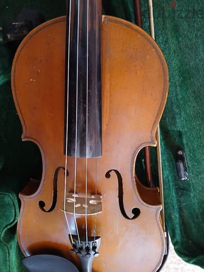 old violin 1950