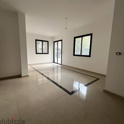 Apartment for sale in Zikrit شقة للبيع في زكريت