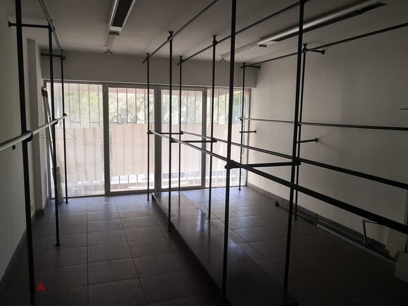 Shop in Prime location in Jal el dib for rentمحل للإيجار بموقع متميز 0